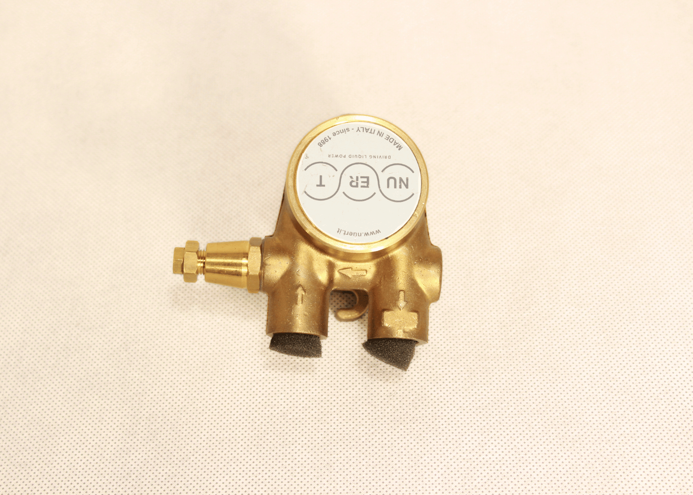 Water pump nuert 150 L/H compact small shaft