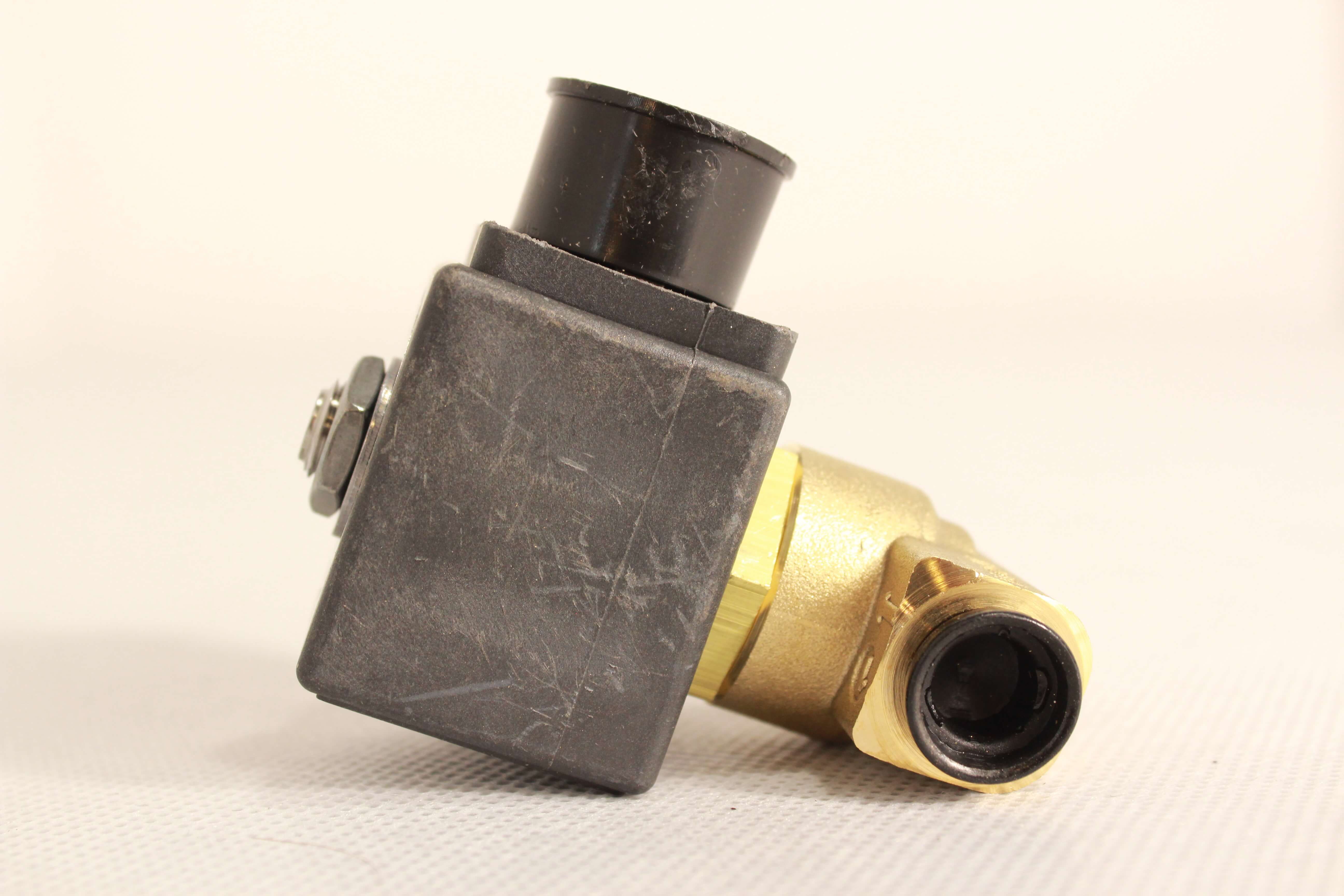 Soleniod parker valve 3 ways 1/4 220/230V 50/60HZ 9W - Thumbnail 4