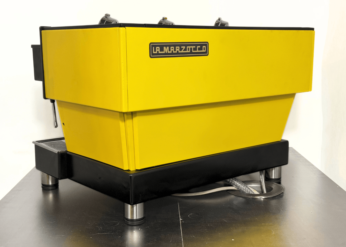 La Marzocco Linea Bee 2 groups – Iconic Italian manual espresso machine - Thumbnail 3